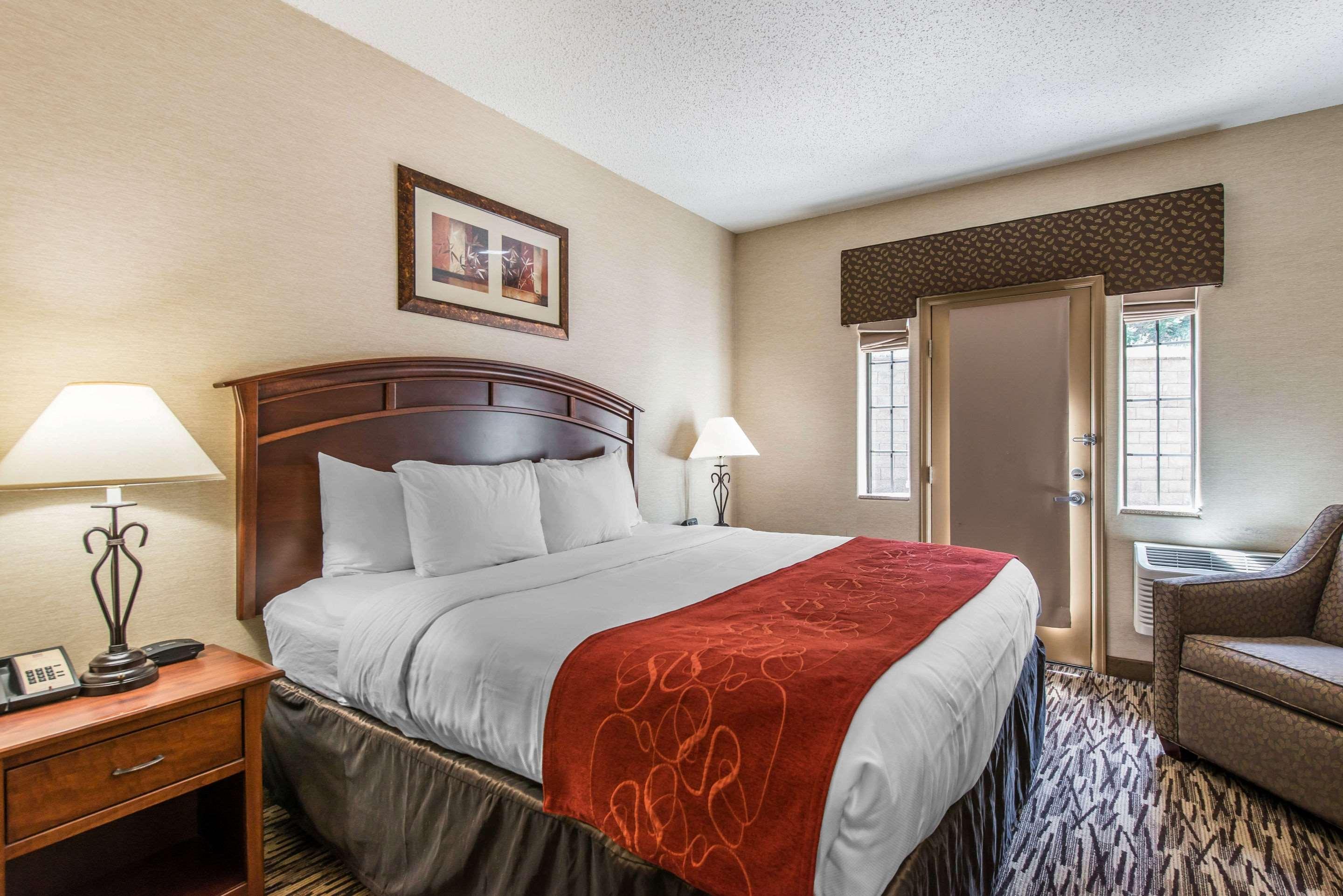 Comfort Suites Golden West On Evergreen Parkway Екстериор снимка