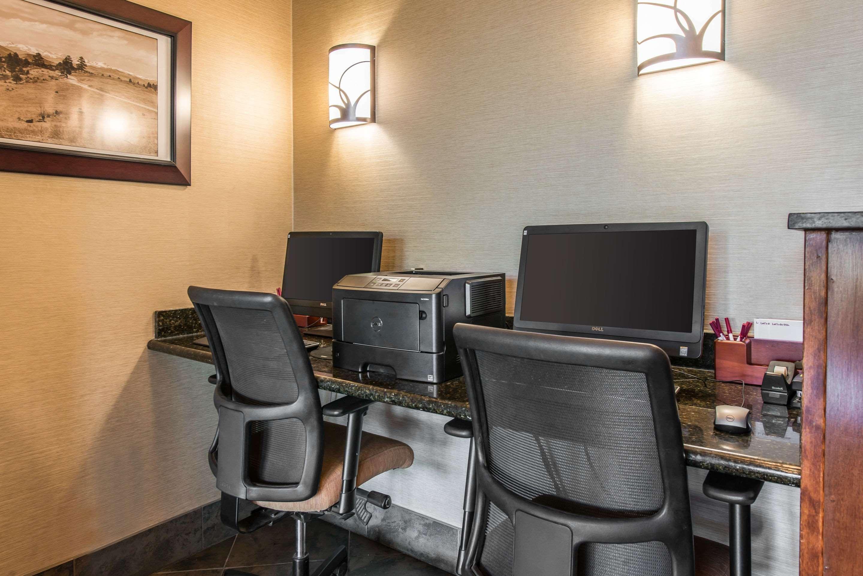 Comfort Suites Golden West On Evergreen Parkway Екстериор снимка