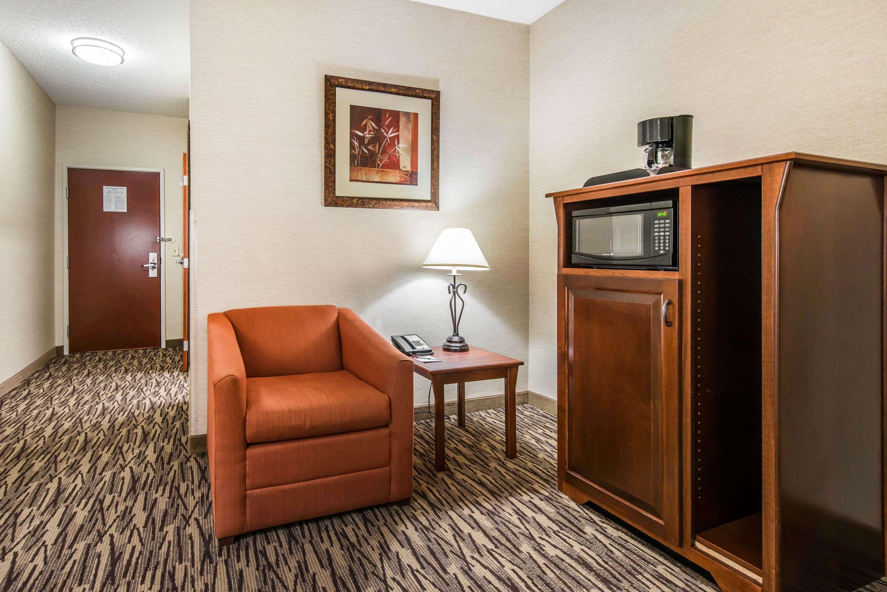 Comfort Suites Golden West On Evergreen Parkway Екстериор снимка