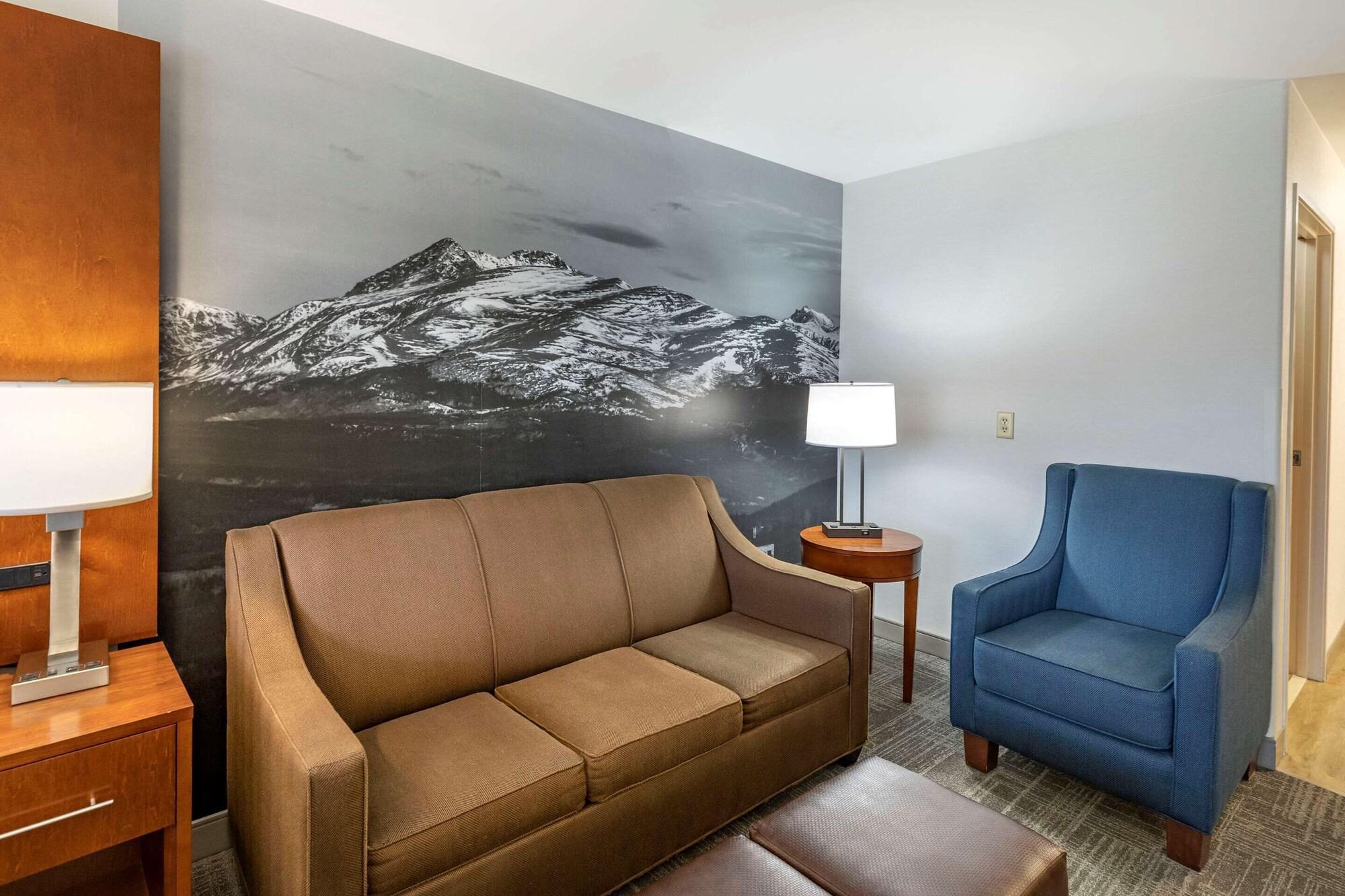 Comfort Suites Golden West On Evergreen Parkway Екстериор снимка