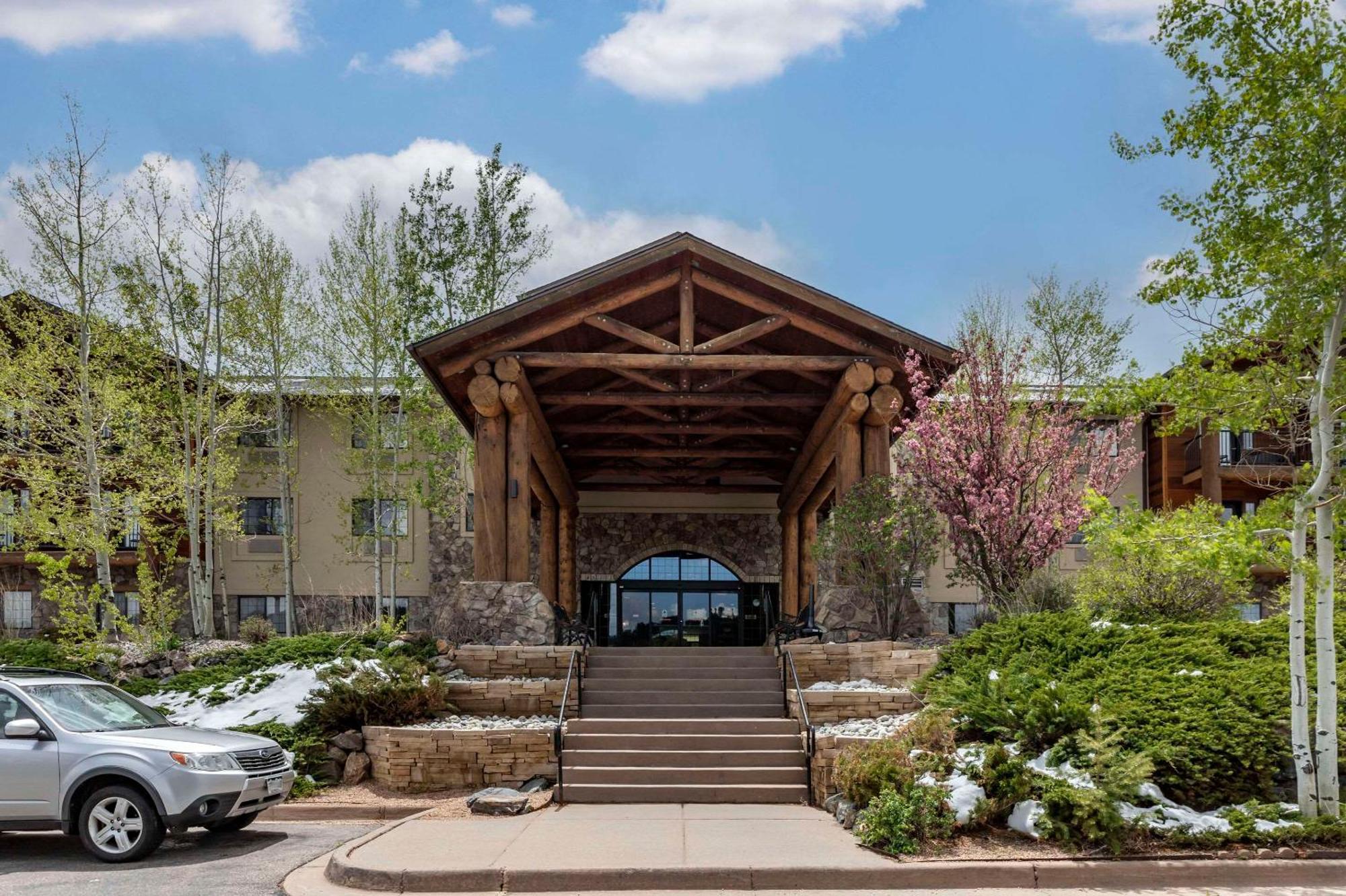 Comfort Suites Golden West On Evergreen Parkway Екстериор снимка