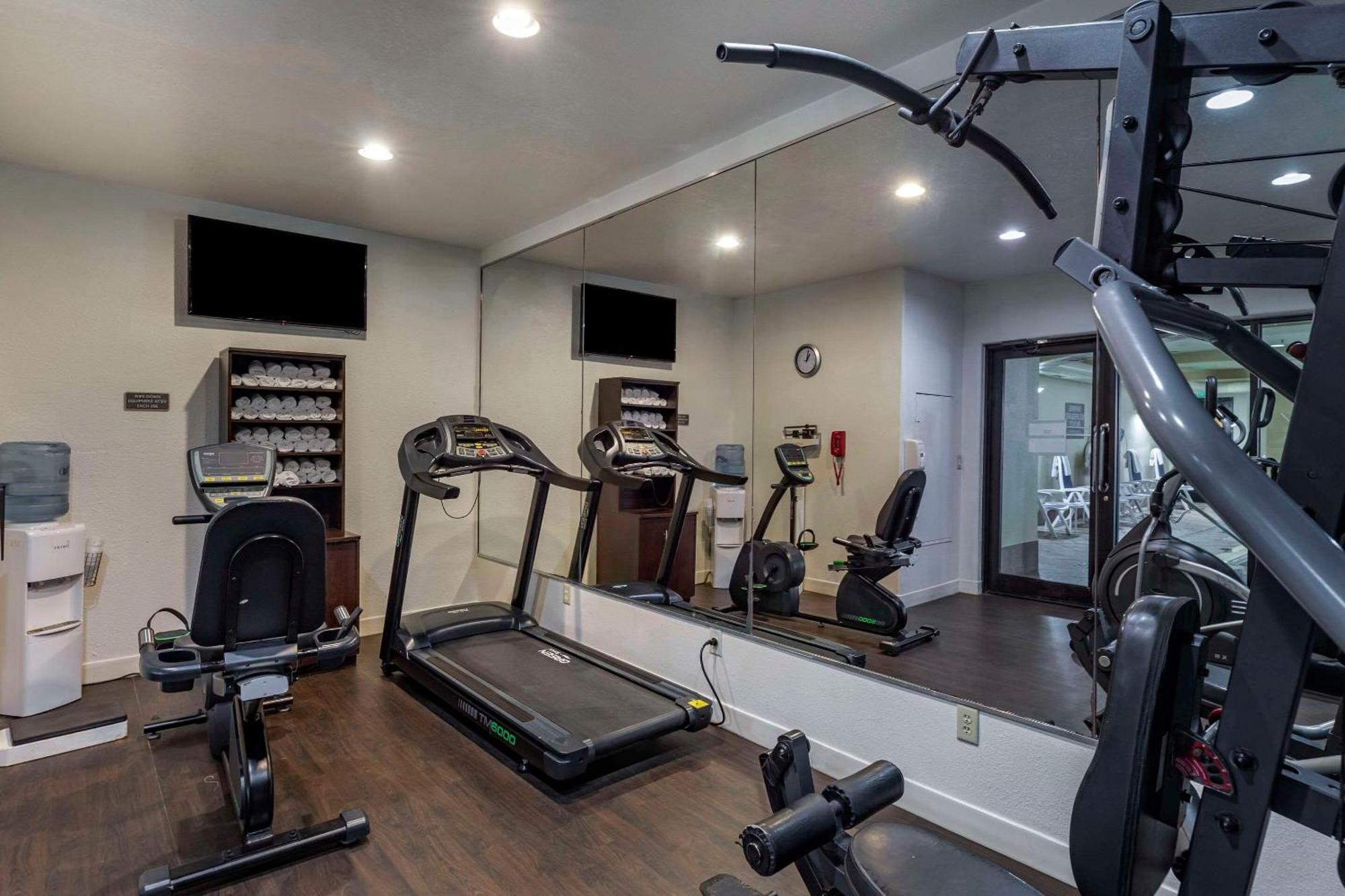 Comfort Suites Golden West On Evergreen Parkway Екстериор снимка