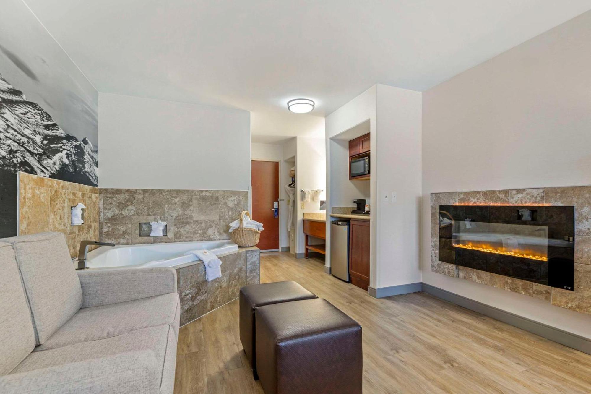 Comfort Suites Golden West On Evergreen Parkway Екстериор снимка